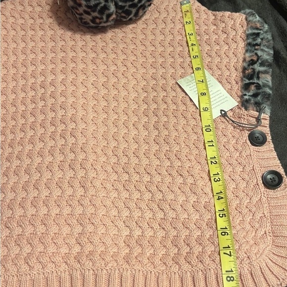 Girls Sweater poncho sets - Picture 5 of 11